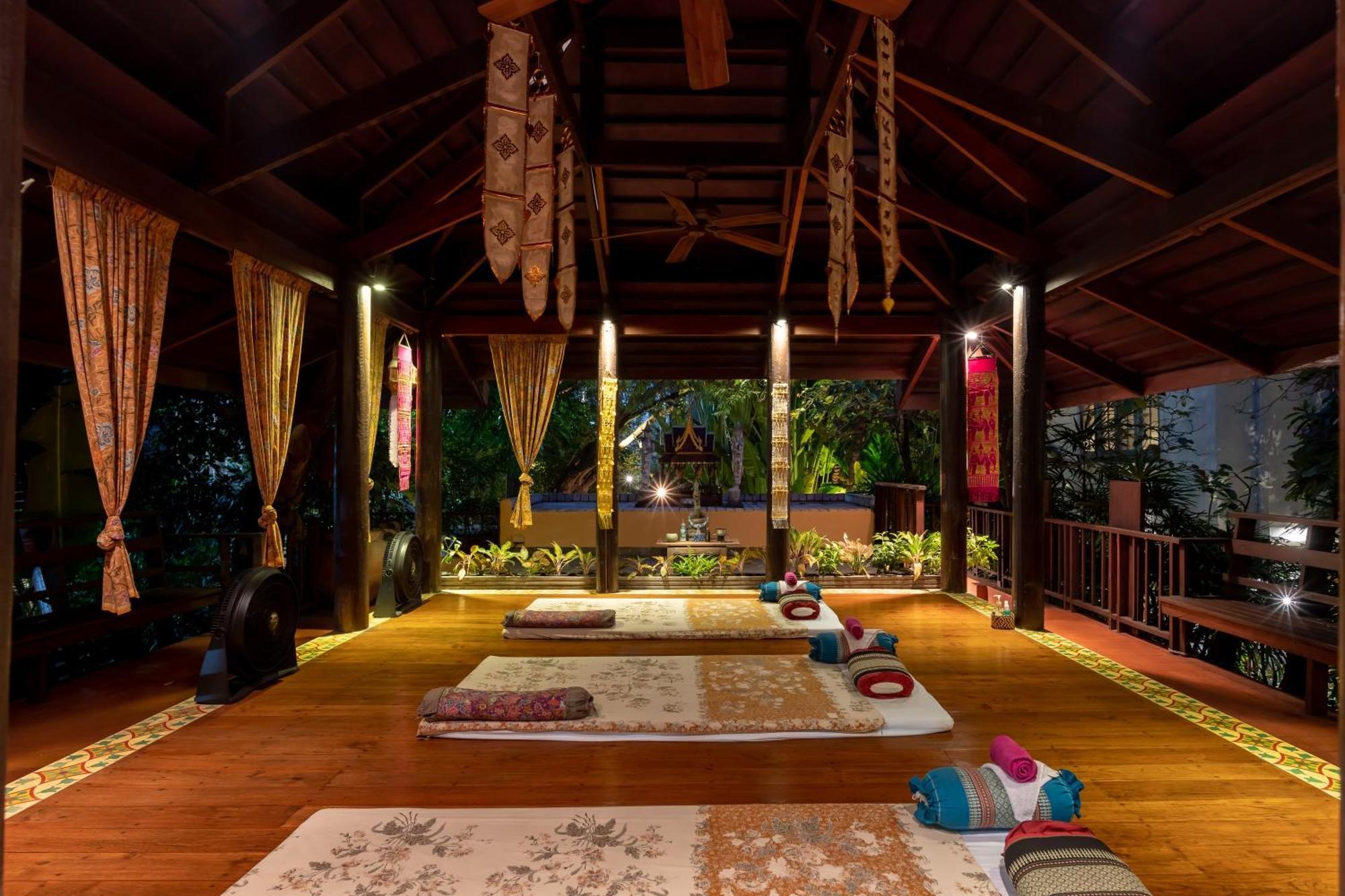 Ariyasom Villa Bangkok Exterior foto