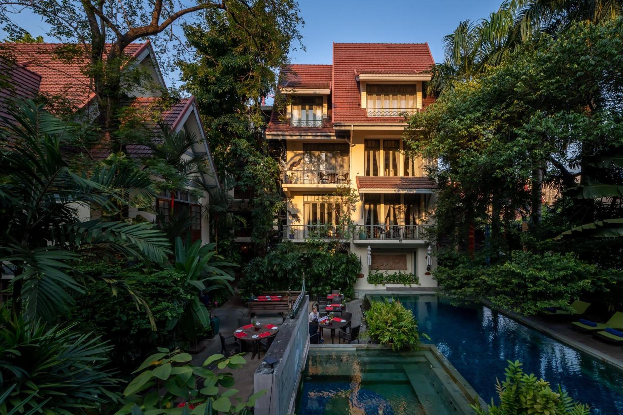 Ariyasom Villa Bangkok Exterior foto
