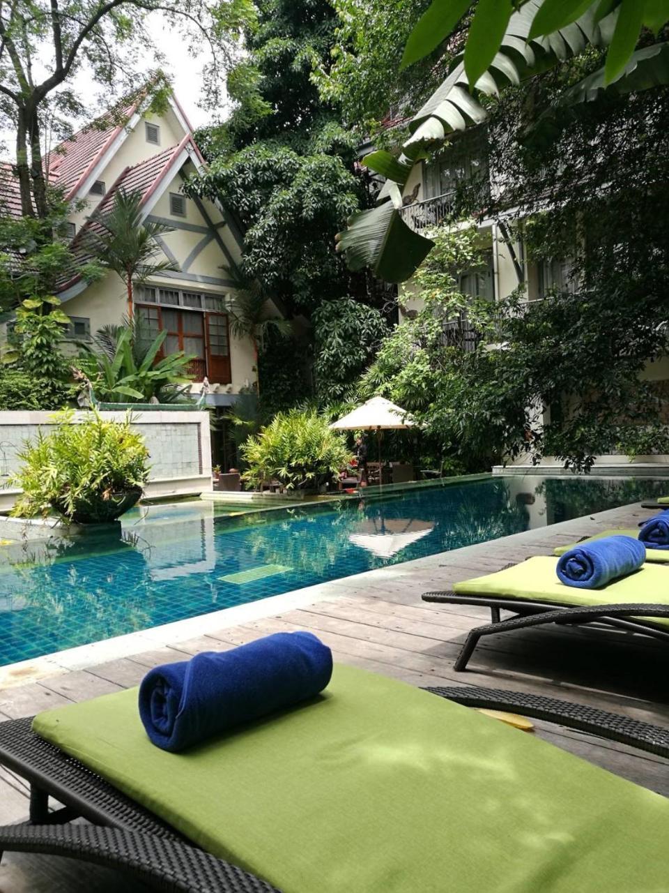 Ariyasom Villa Bangkok Exterior foto
